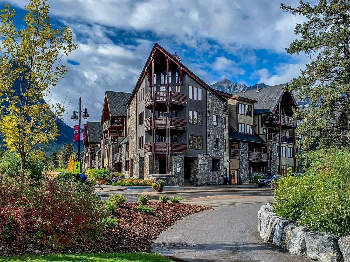 3 Bedroom Condo By Canadian Rockies Vacation Rentals キャンモア エクステリア 写真