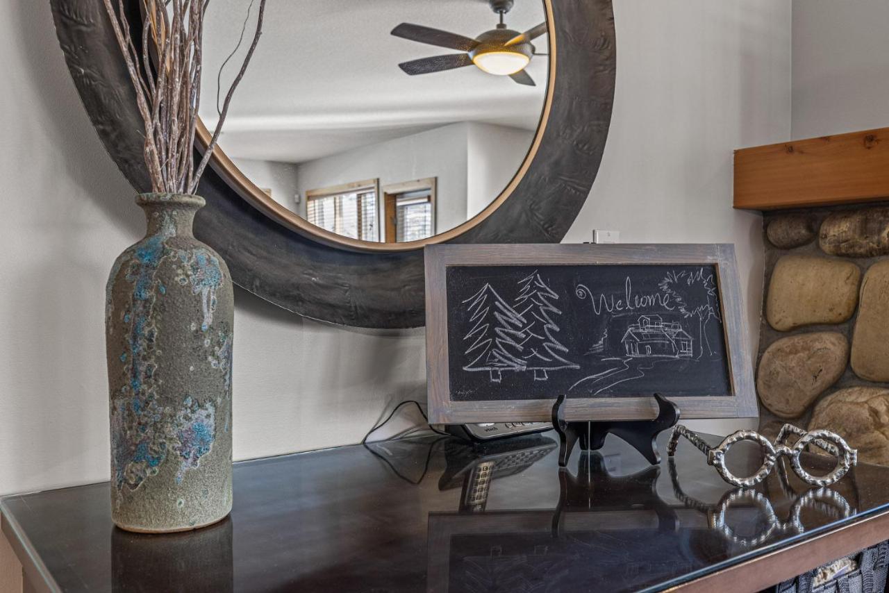 3 Bedroom Condo By Canadian Rockies Vacation Rentals キャンモア エクステリア 写真